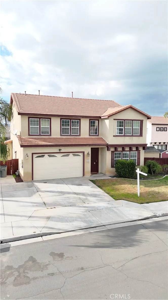 176 Nightfall - Photo 1