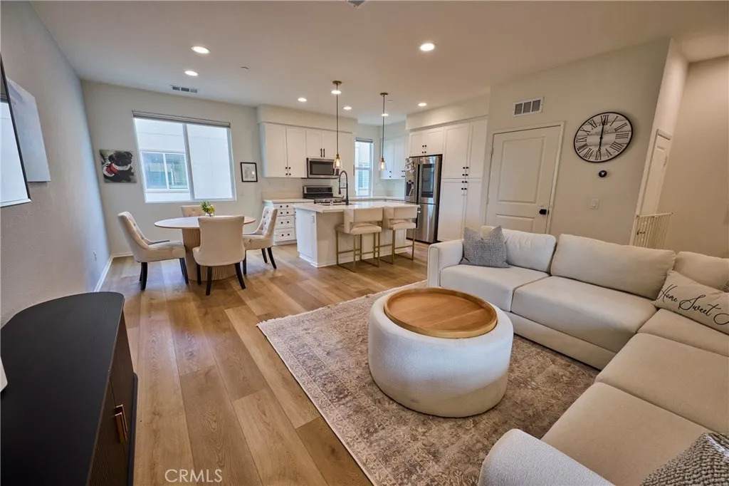 1128 Via Lucero - Photo 1