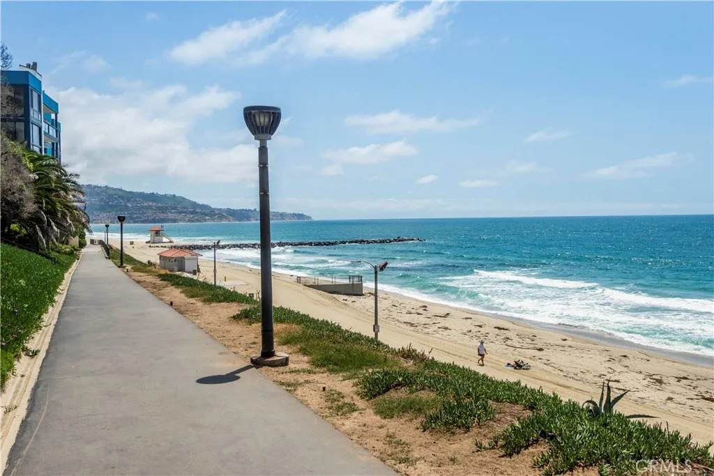 https://bt-photos.global.ssl.fastly.net/sandiego/orig_boomver_3_306633053-1.jpg