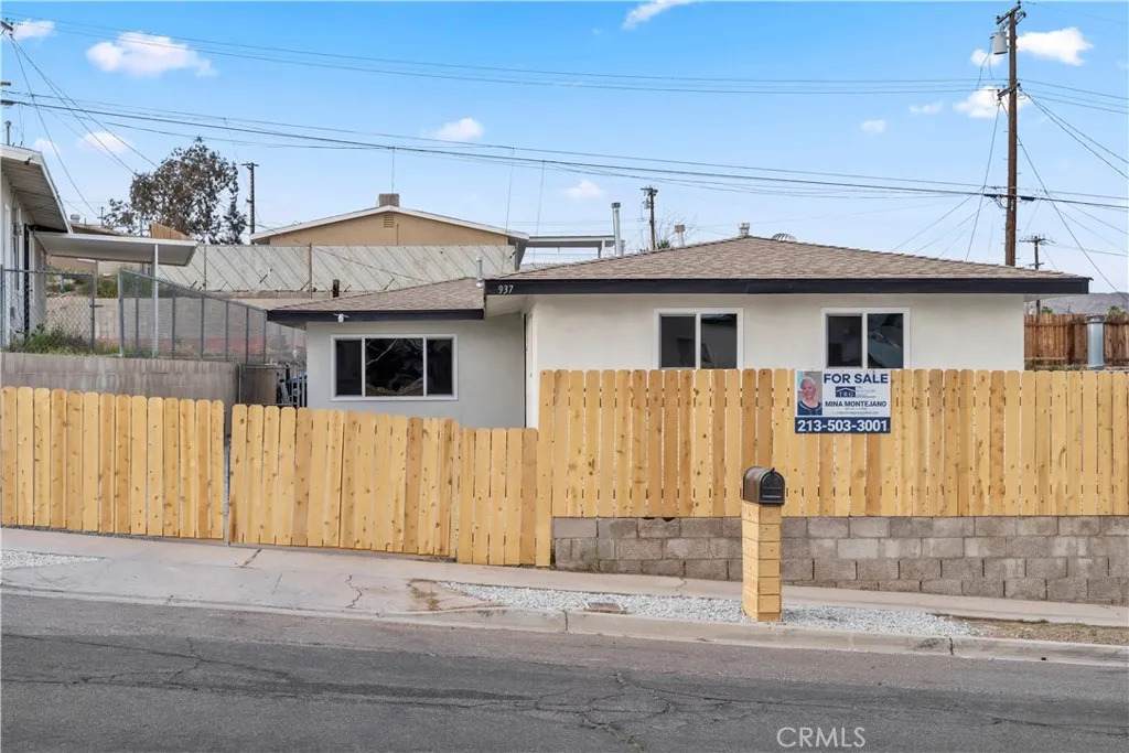 937 Elizabeth Street - Photo 1