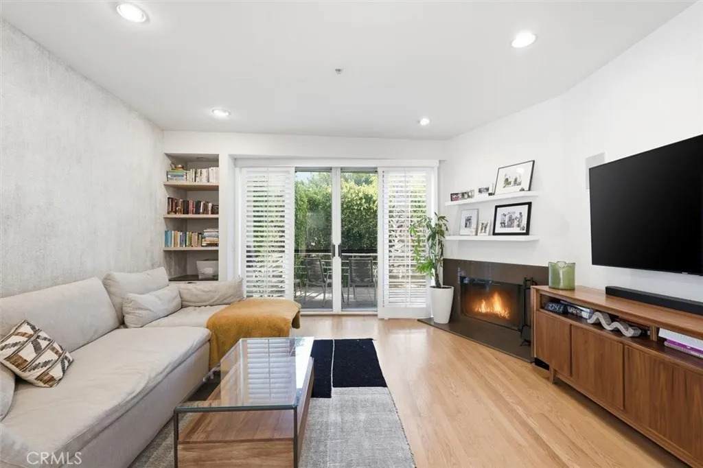 943 14th Street - Photo 1