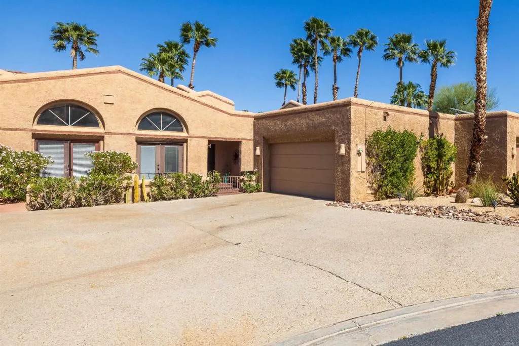 1976 Desert Vista - Photo 1