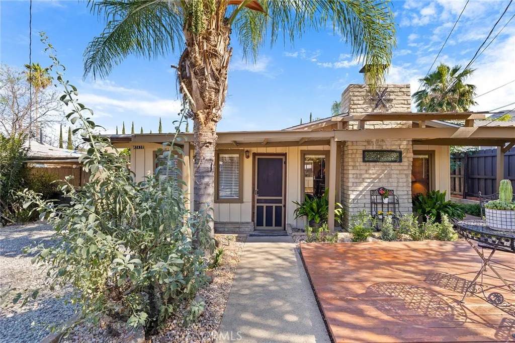 32930 Marie Drive - Photo 1