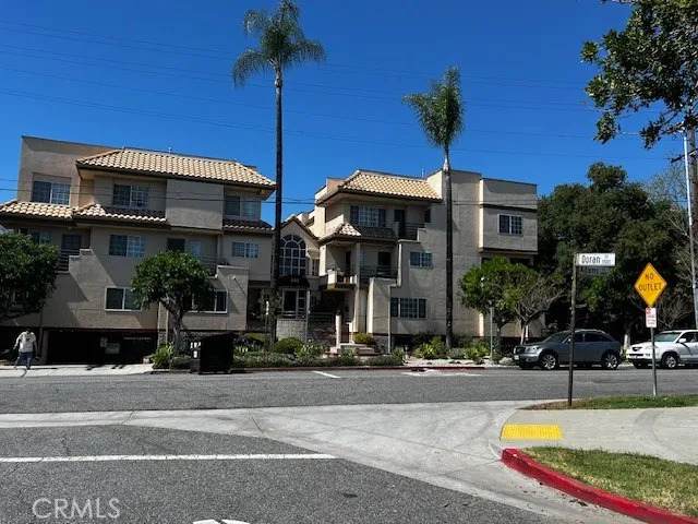 537 Adams - Photo 1