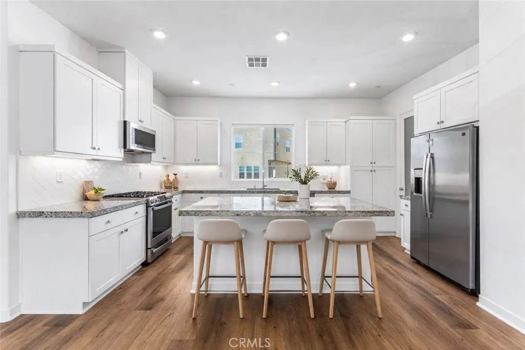 27568 Heron Pl - Photo 1