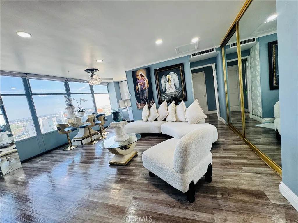 https://bt-photos.global.ssl.fastly.net/sandiego/orig_boomver_3_306676755-1.jpg