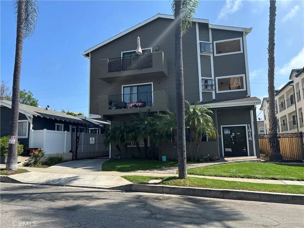 1414 Coronado - Photo 1