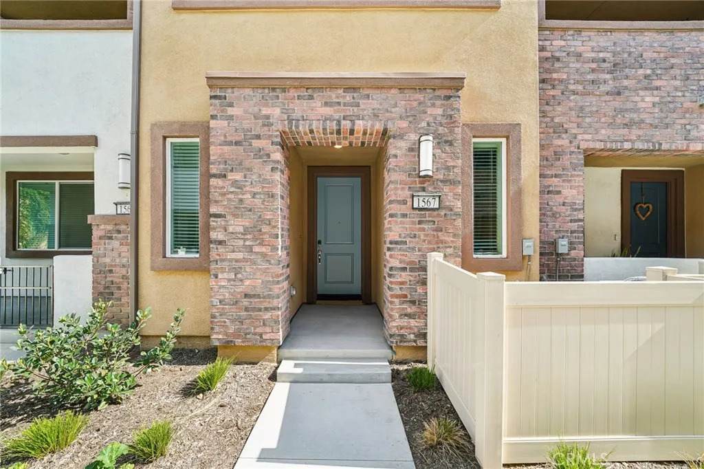 1567 Stratus Drive - Photo 1