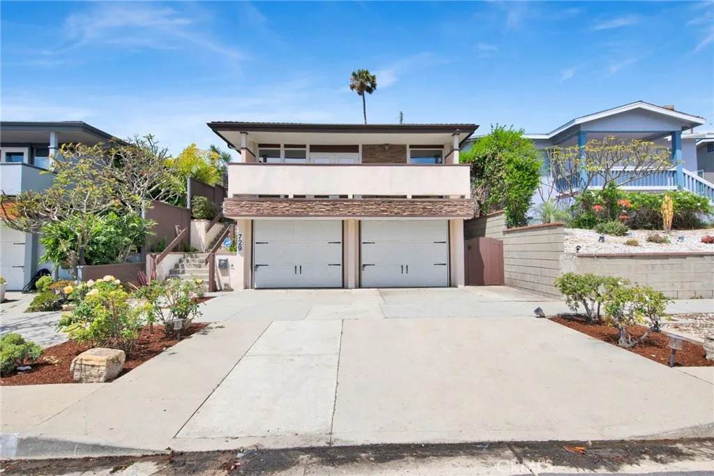 729 Leland - Photo 1