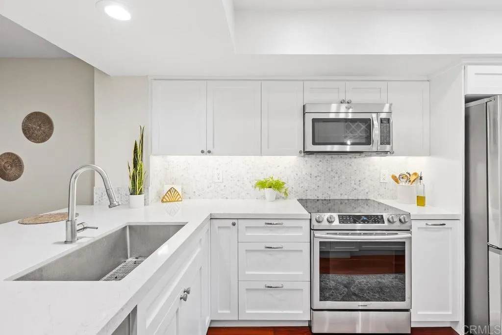853 America Way - Photo 1