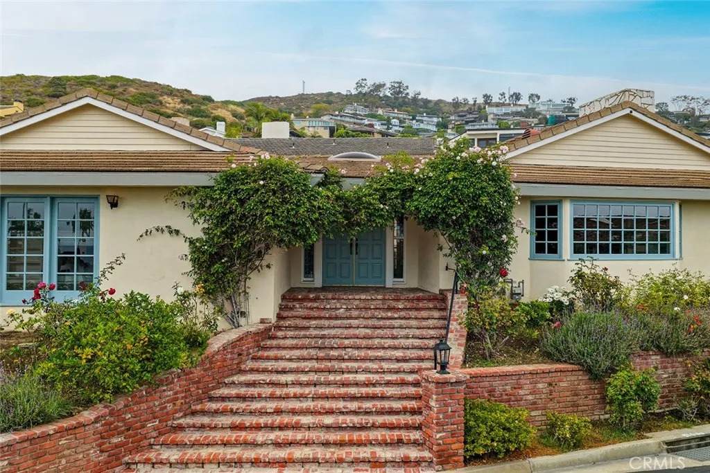 905 Emerald Bay - Photo 1