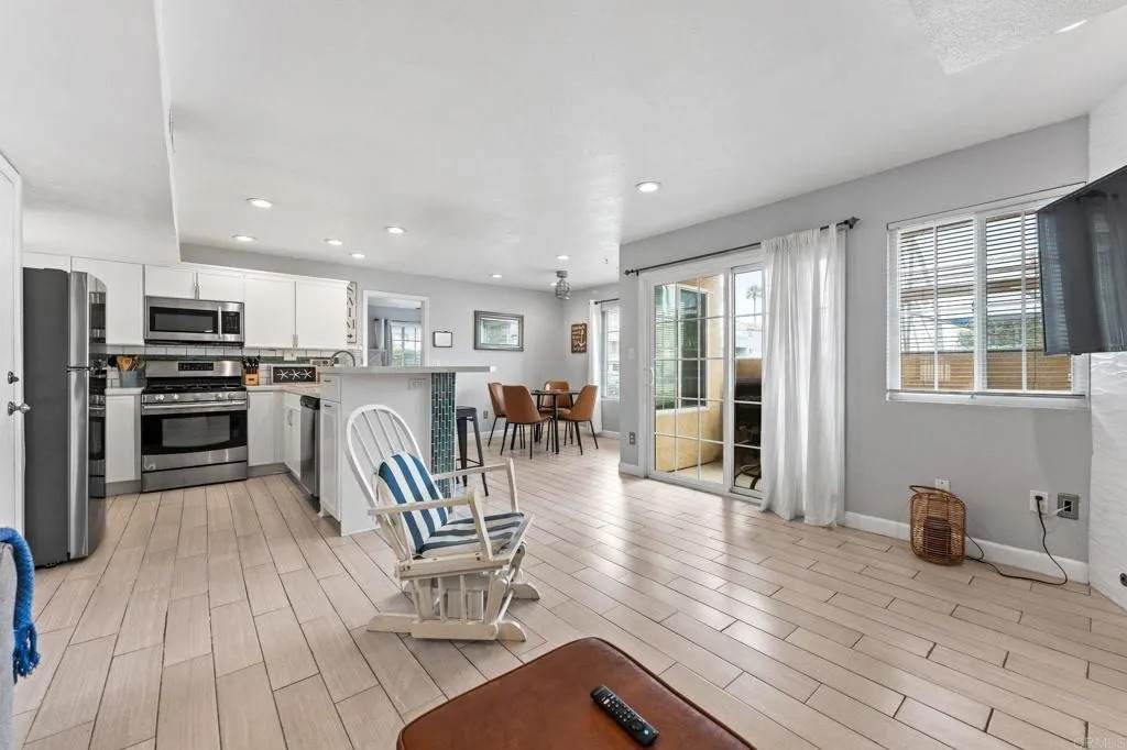 207 Elkwood Avenue - Photo 1