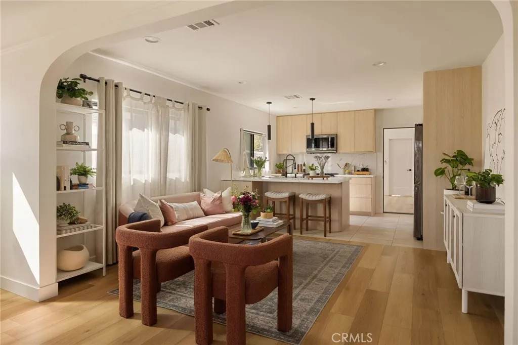 5417 Stratford - Photo 1