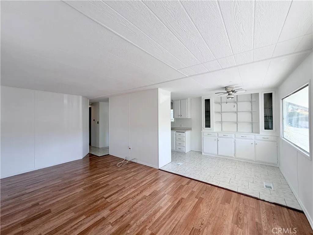 3929 5 TH - Photo 1