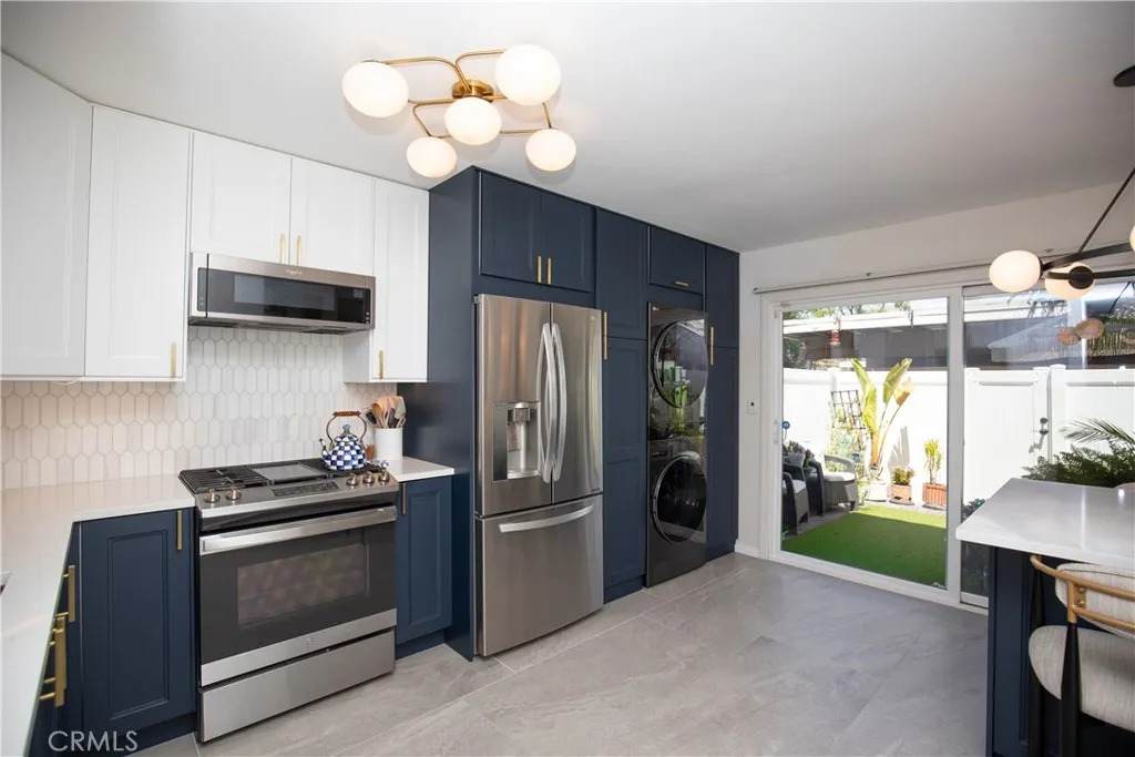 659 Lee - Photo 1