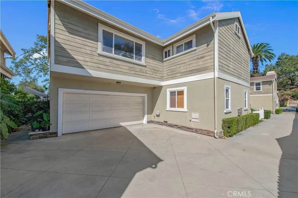 1688 Locust Street - Photo 1