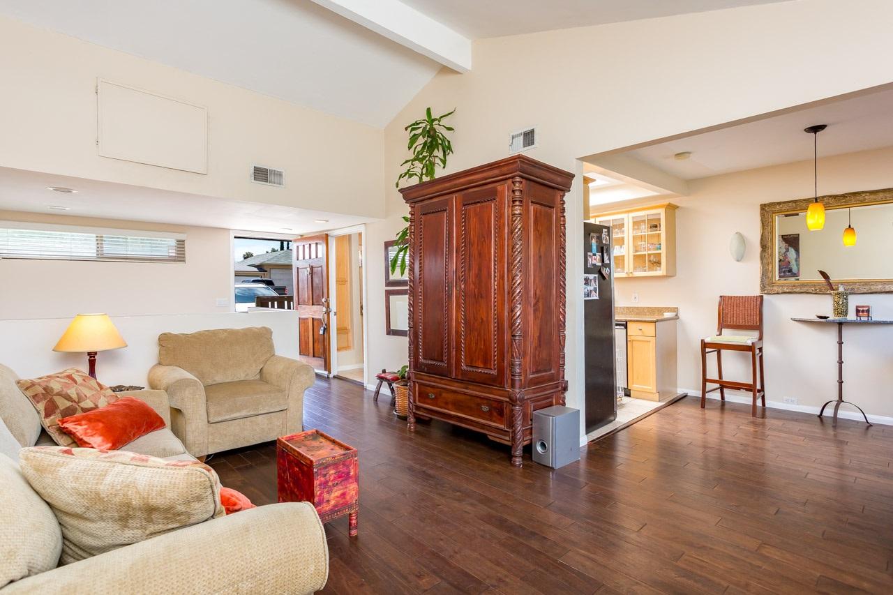 3515 Vancouver Ave. - Photo 1
