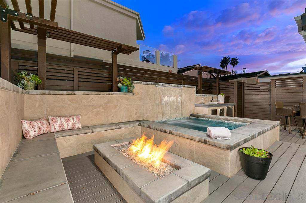 525 Liverpool Dr - Photo 1