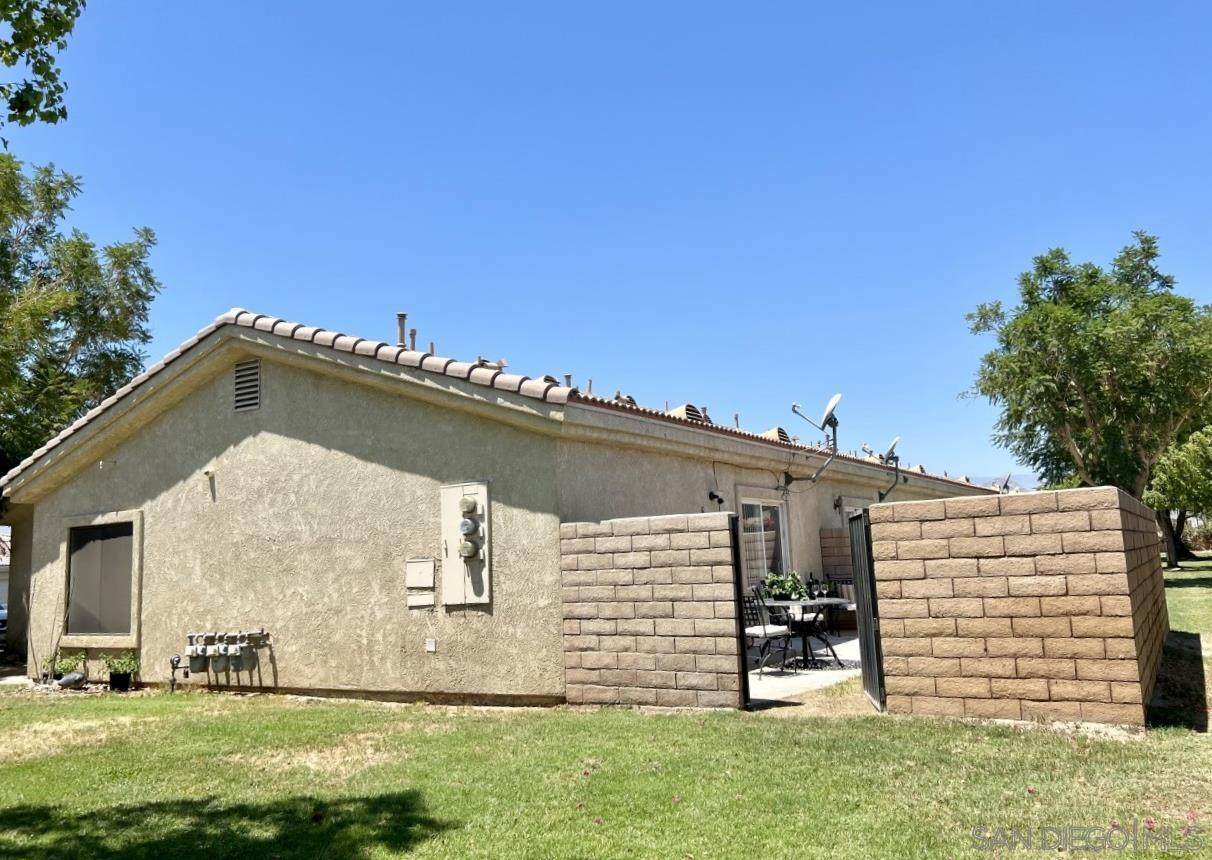47395 Monroe St - Photo 1