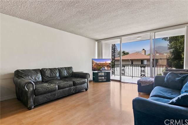 324 Louise Street - Photo 1