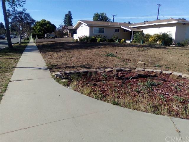 327 Naomi Street - Photo 1