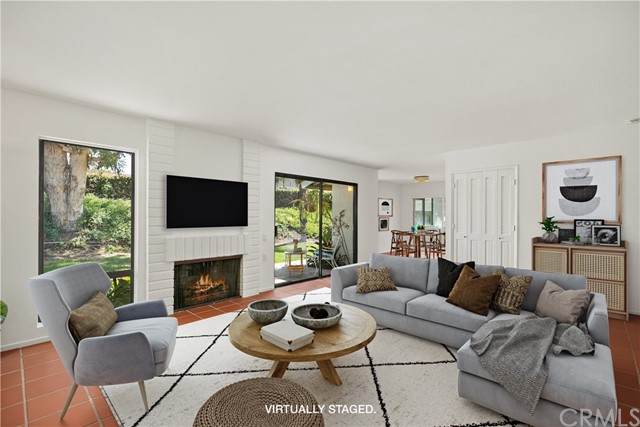 5204 Avenida Despacio - Photo 1