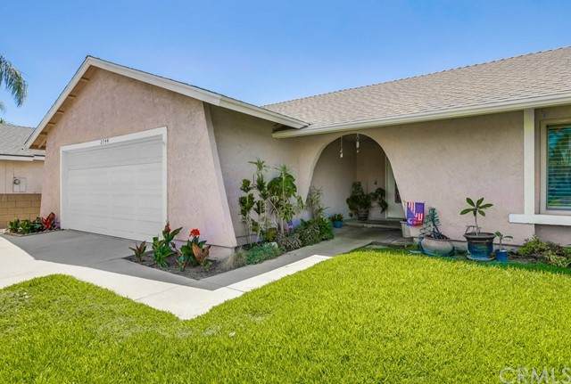 2744 Augusta Avenue - Photo 1