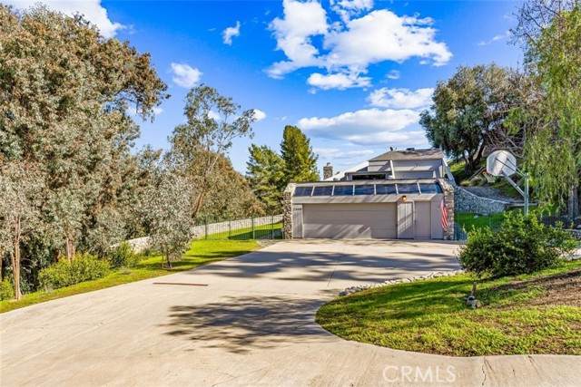 2300 Le Flore Drive - Photo 1