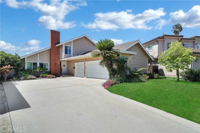 10870 La Fonda Circle - Photo 1