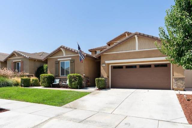 38059 Bella Rosa Dr - Photo 1