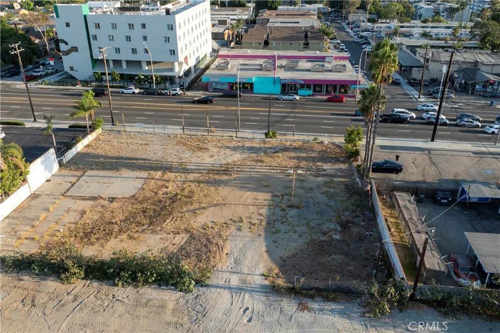 3527 Pacific Coast Hwy - Photo 1