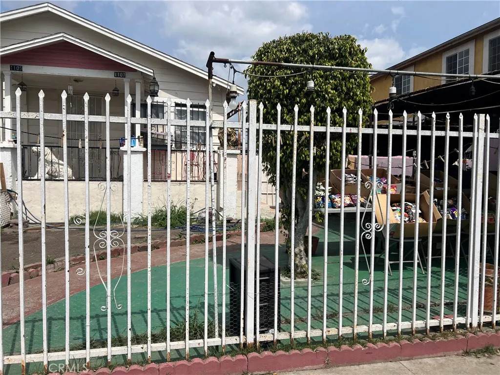 1105 113th Street - Photo 1