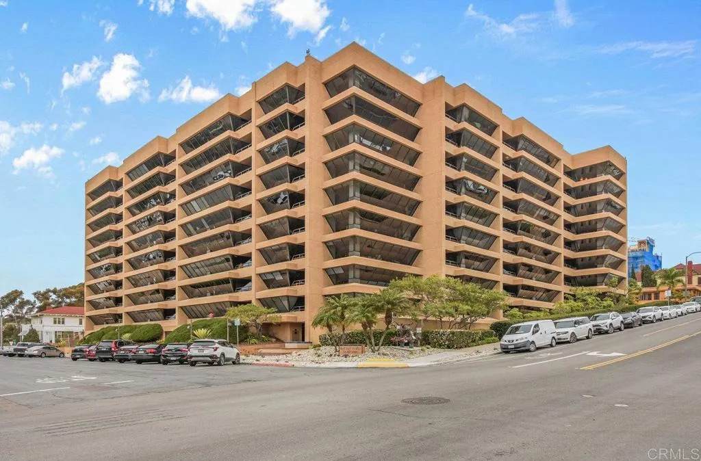 230 Laurel Street - Photo 1