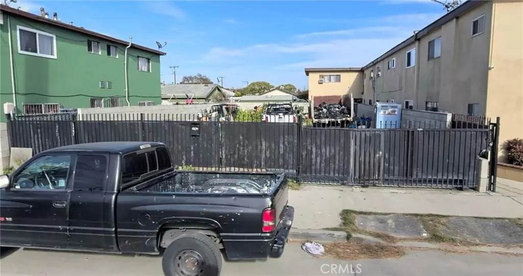 6370 Paramount - Photo 1