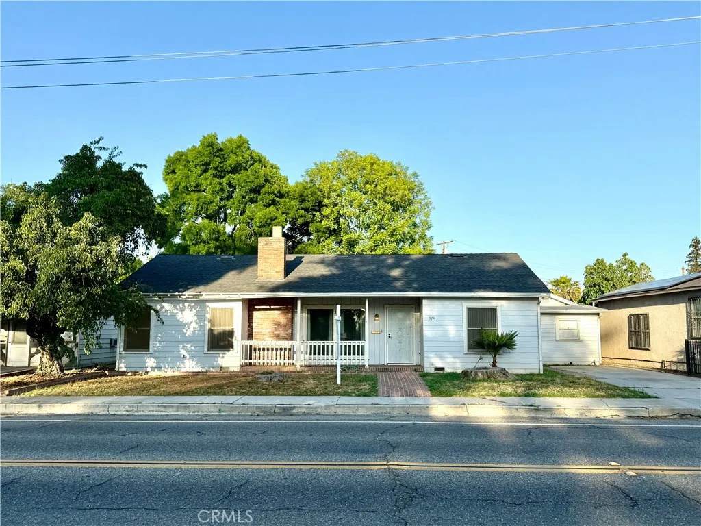 570 Reed Avenue - Photo 1