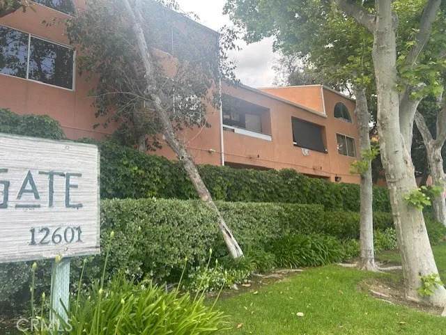 12601 Van Nuys Boulevard - Photo 1