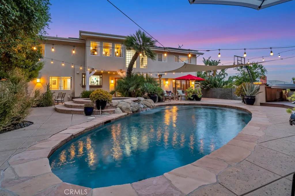 24630 Kittridge Street - Photo 1