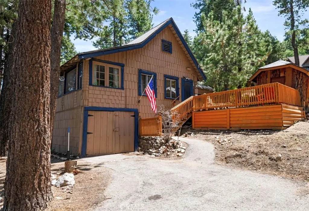 1118 Clubview Avenue - Photo 1