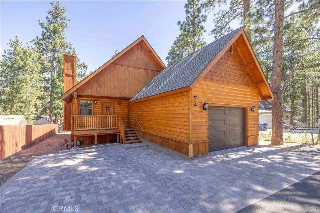 645 Booth Way - Photo 1