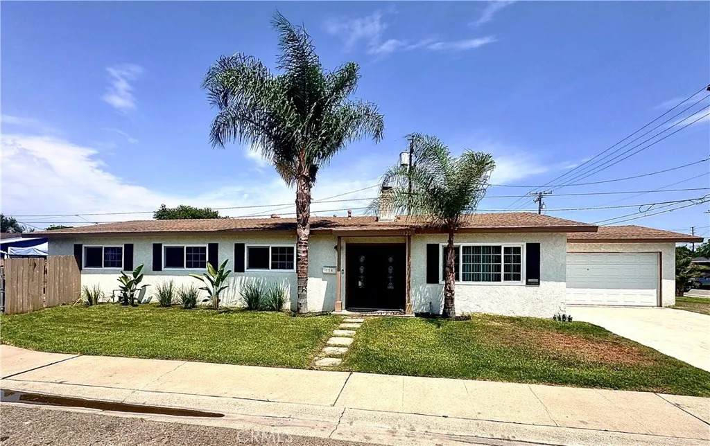 1029 Sycamore Avenue - Photo 1