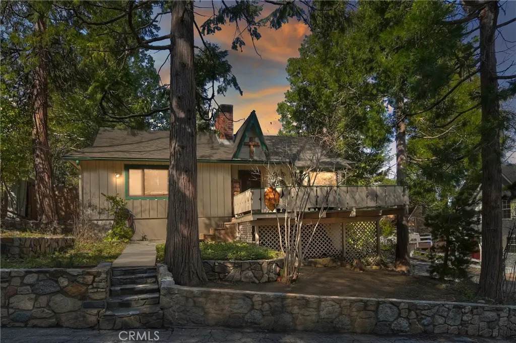 292 Heliotrope Drive - Photo 1