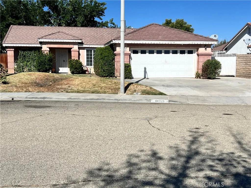 44329 Hazel Court - Photo 1