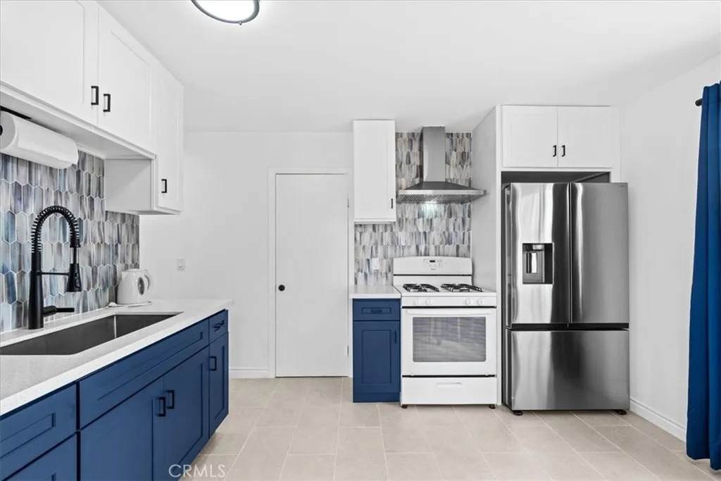 1099 Bonita Street - Photo 1