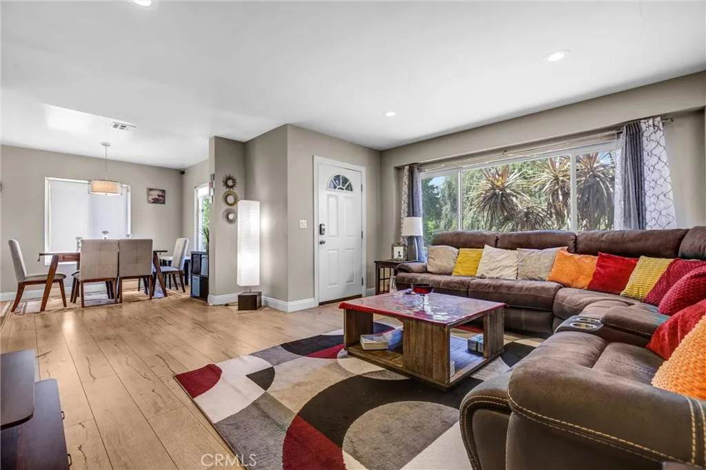 18026 Duncan Street - Photo 1