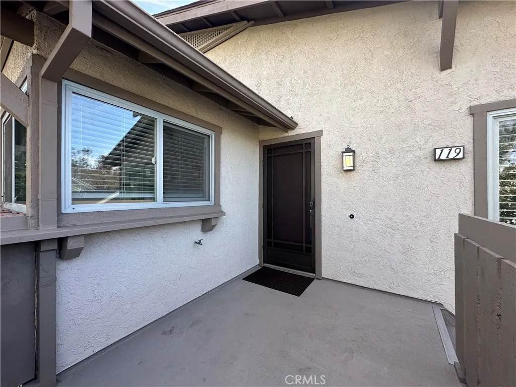 119 Rockwood - Photo 1