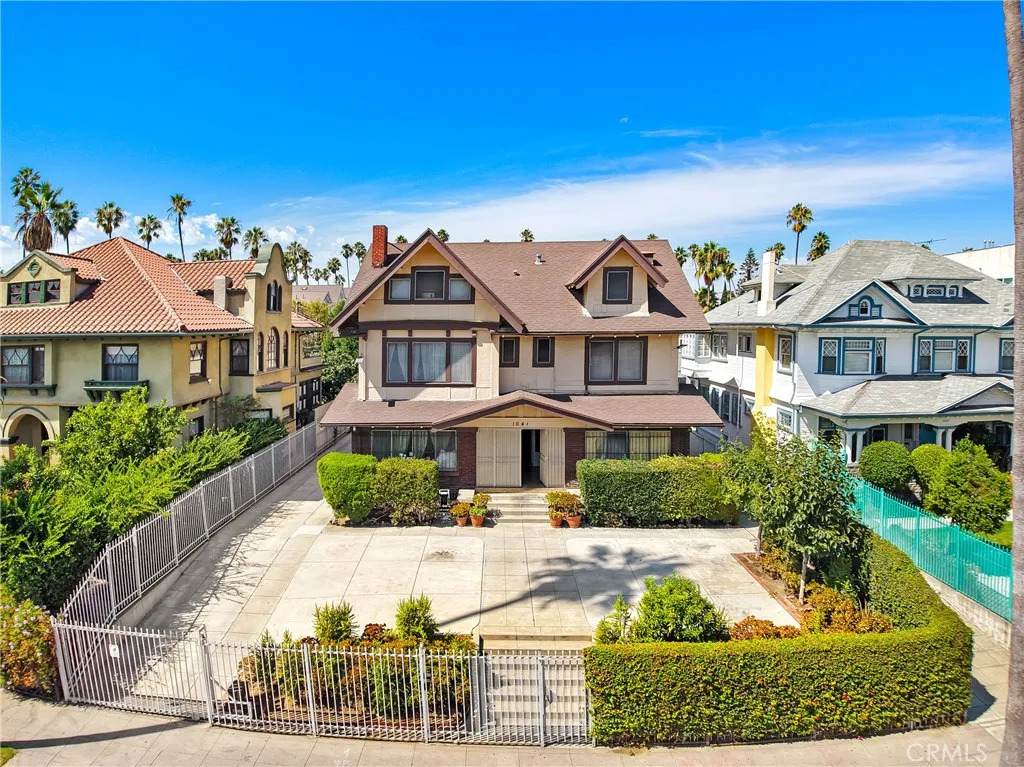 1041 Elden Avenue - Photo 1