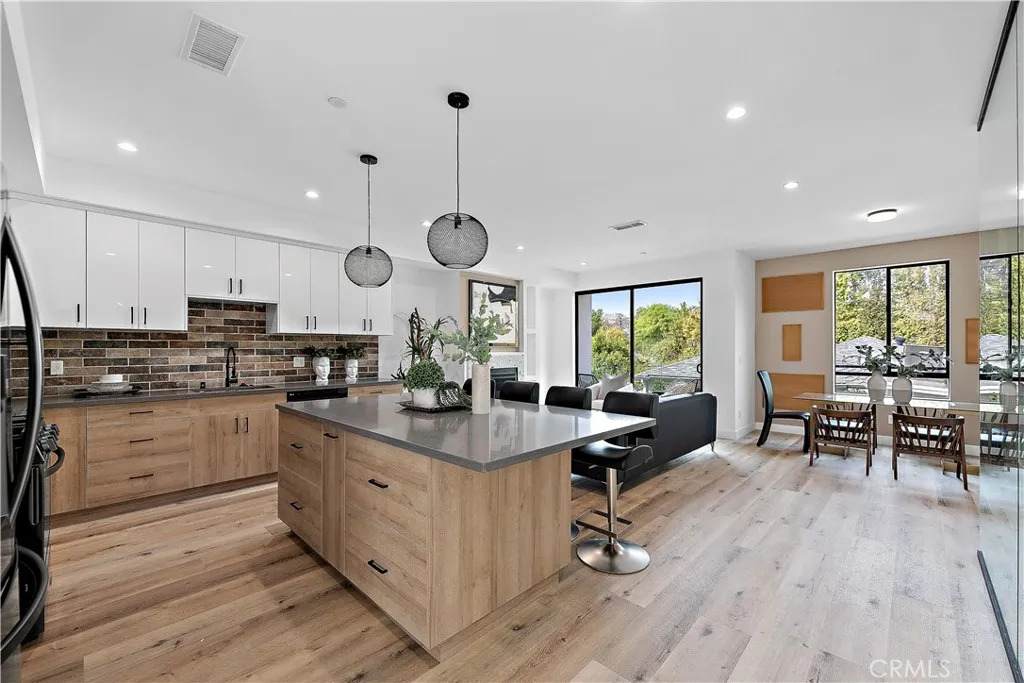 11860 Flower - Photo 1