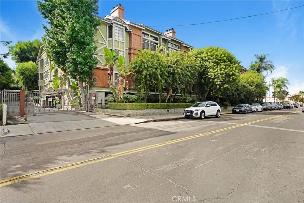 18324 Clark - Photo 1