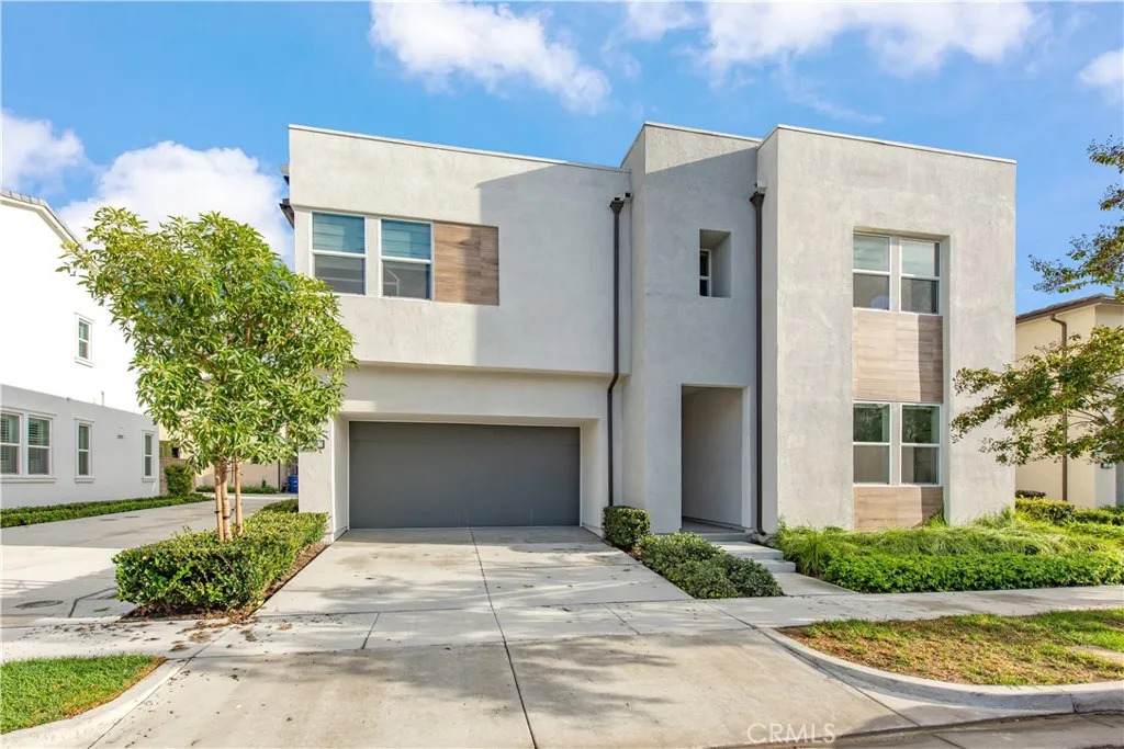 220 Holliston - Photo 1