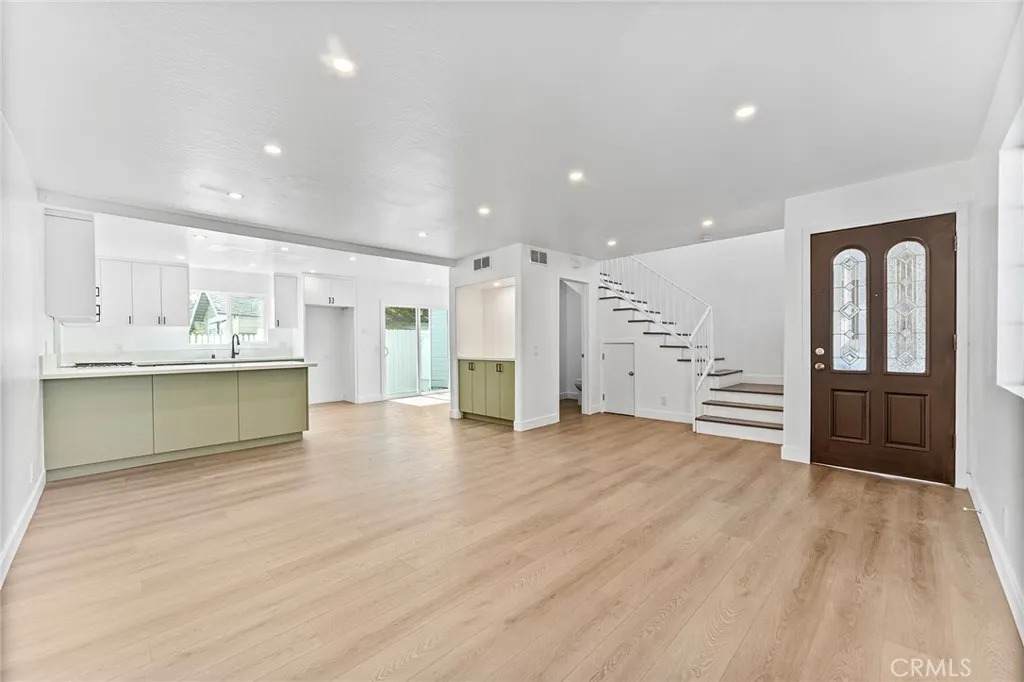 619 Wilson Avenue - Photo 1